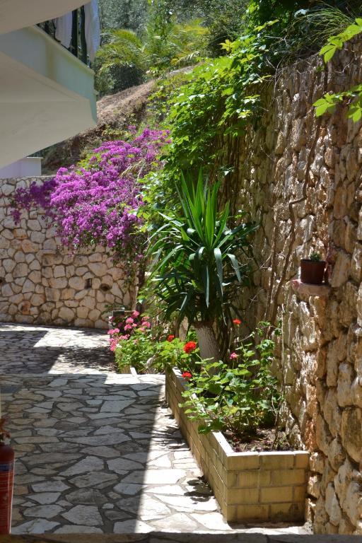 Althea Studios Lefkada อาโยส นิกีตัส ภายนอก รูปภาพ